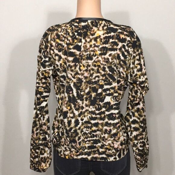 Patterson J. Kincaid. Surplice leopard top. New - Picture 4 of 12